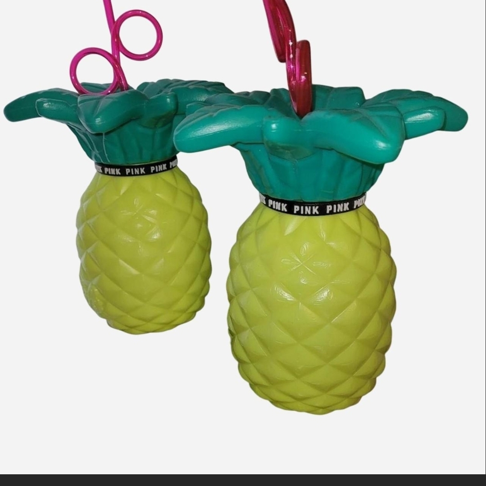 Victoria's Secret PINK Pineapple Cups with Pink Straws